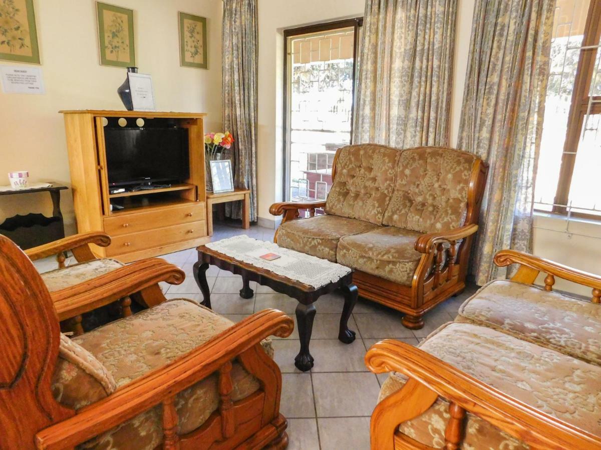 Mama Mia Cottages Oslo Beach 포트 셉스턴 외부 사진