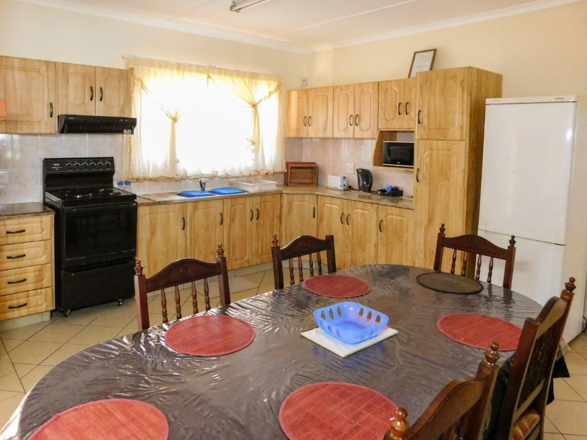 Mama Mia Cottages Oslo Beach 포트 셉스턴 외부 사진