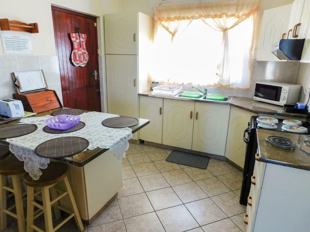 Mama Mia Cottages Oslo Beach 포트 셉스턴 외부 사진