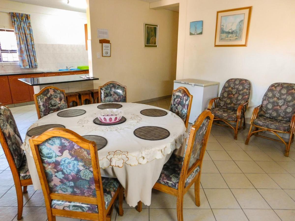 Mama Mia Cottages Oslo Beach 포트 셉스턴 외부 사진
