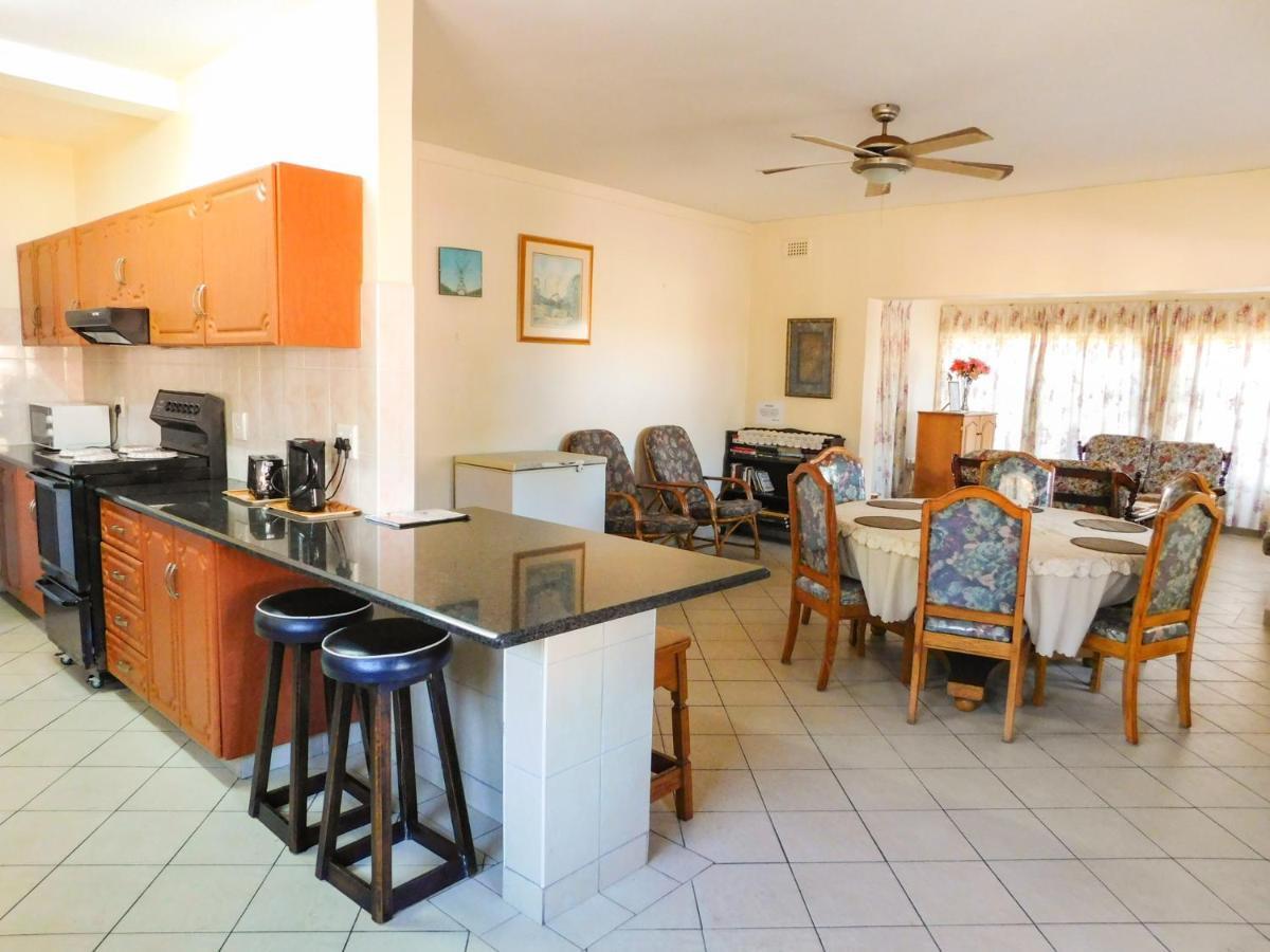 Mama Mia Cottages Oslo Beach 포트 셉스턴 외부 사진