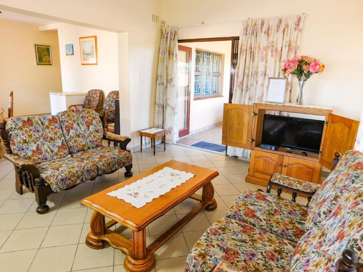 Mama Mia Cottages Oslo Beach 포트 셉스턴 외부 사진